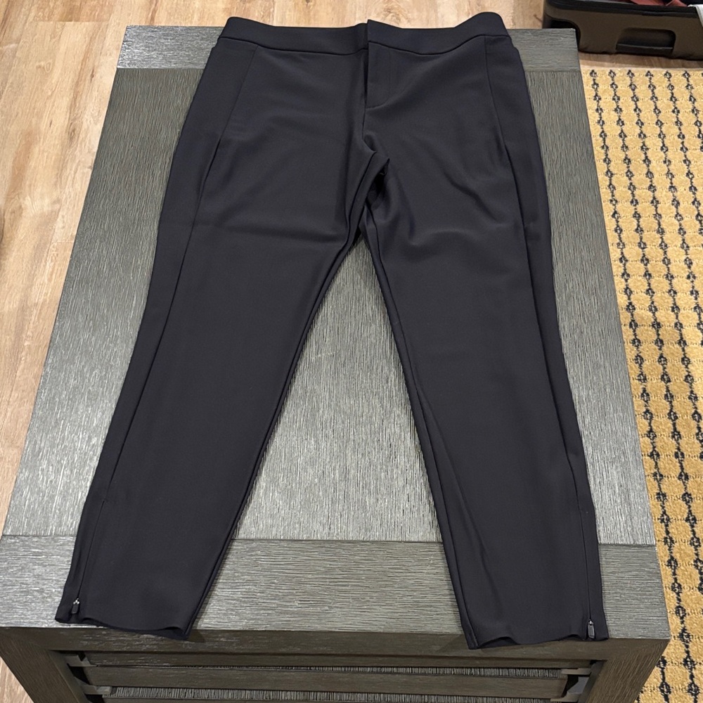 Athleta Stellar Tight Leggings Like New Size 10